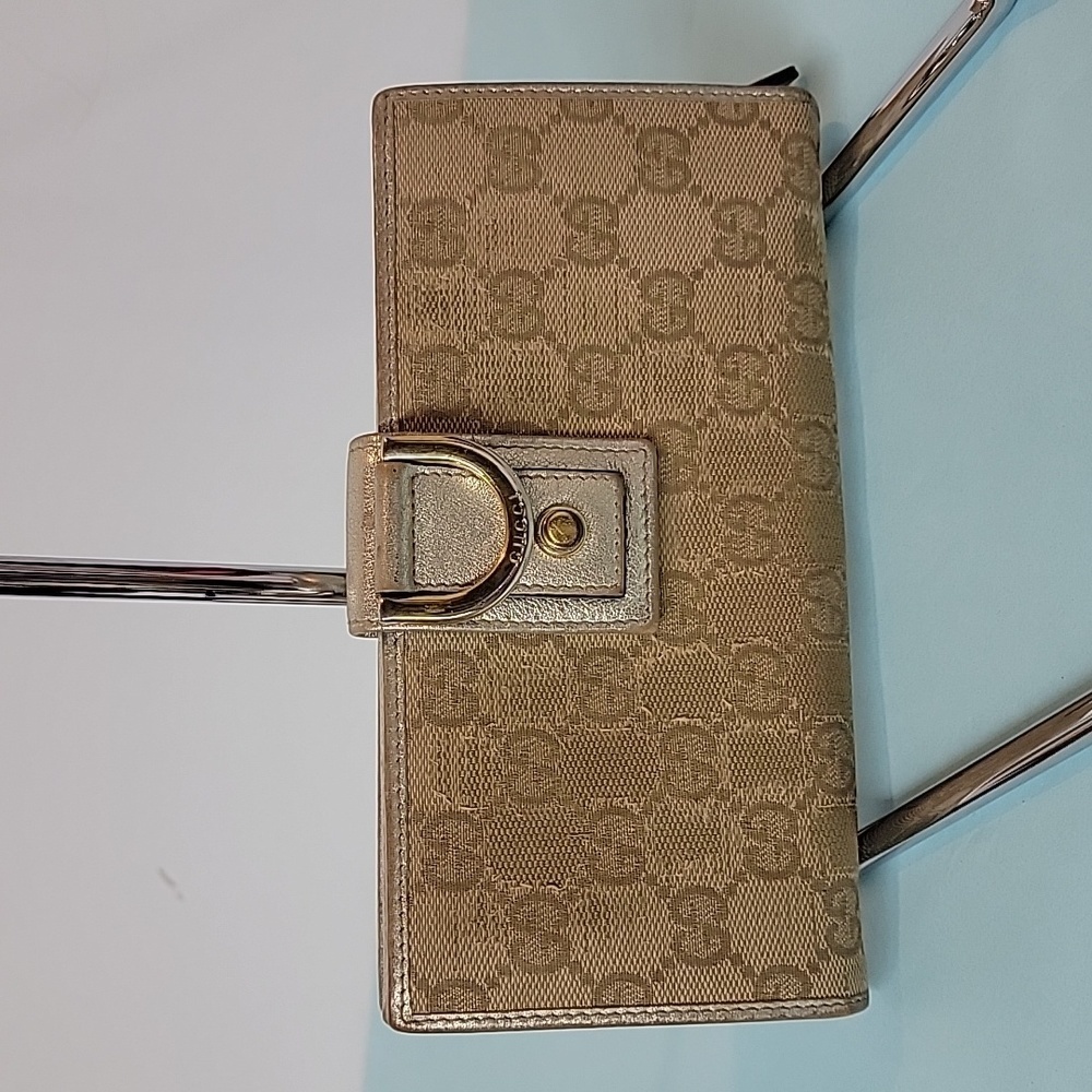 GUCCI GG Canvas Abbey Bifold Long Wallet